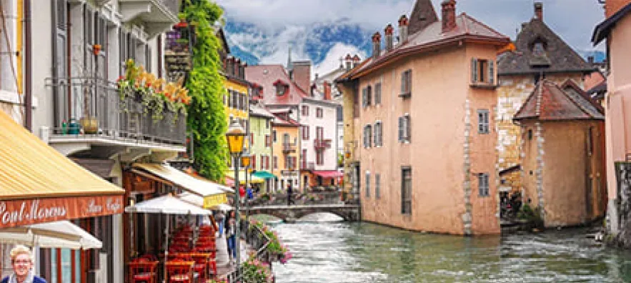 Photographie du cœur historique de la vieille ville d'Annecy