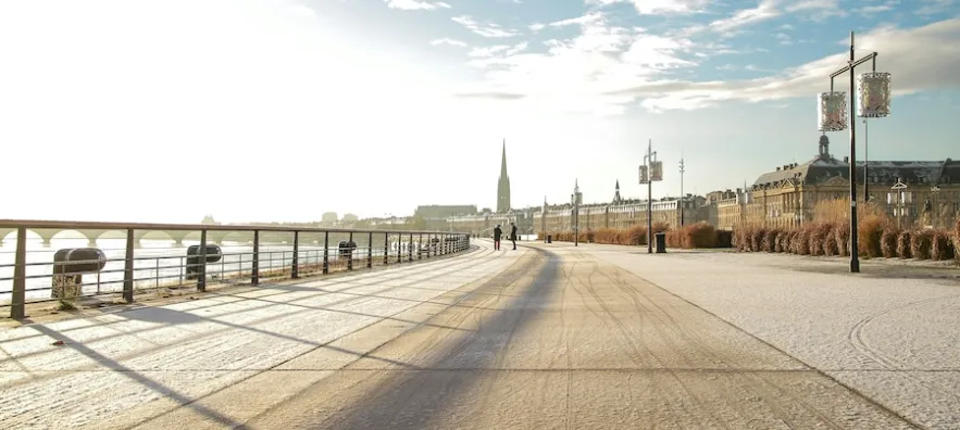 vue sur les quais de Bordeaux