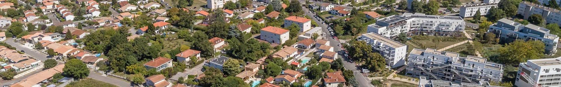 Vue aérienne du quartier autour de la résidence Isatis