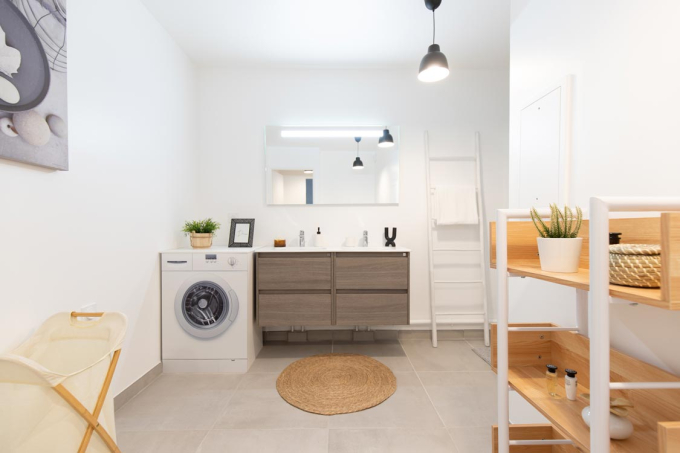 Photo de la salle de bain d'un appartement de la résidence Pavillon Garnier à Châtenay-Malabry