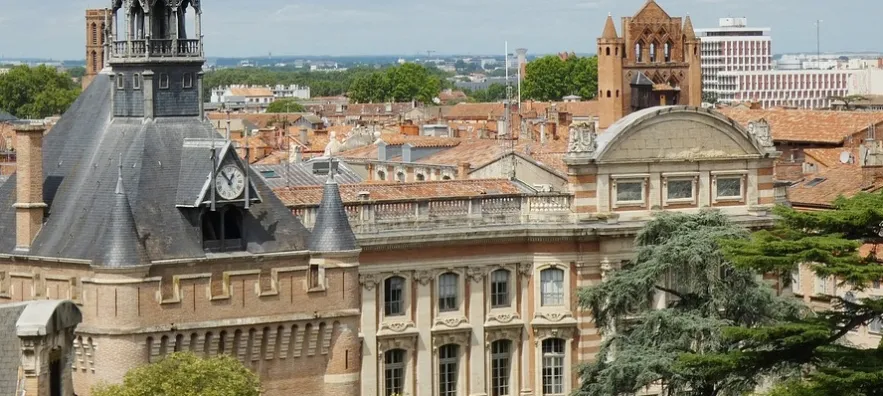 Vue aérienne du quartier du Capitole à Toulouse